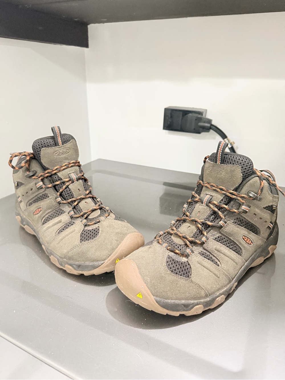 Keene Mid hike/work shoe